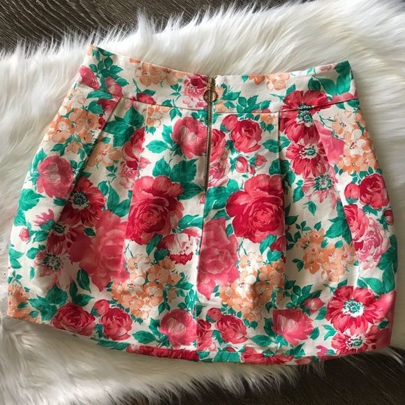 Zara High Waisted Floral Tulip Mini Skirt - Picture 5 of 5